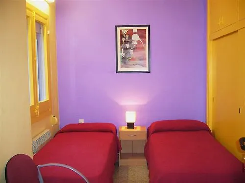 Studio Hostel Barcelona Spanien